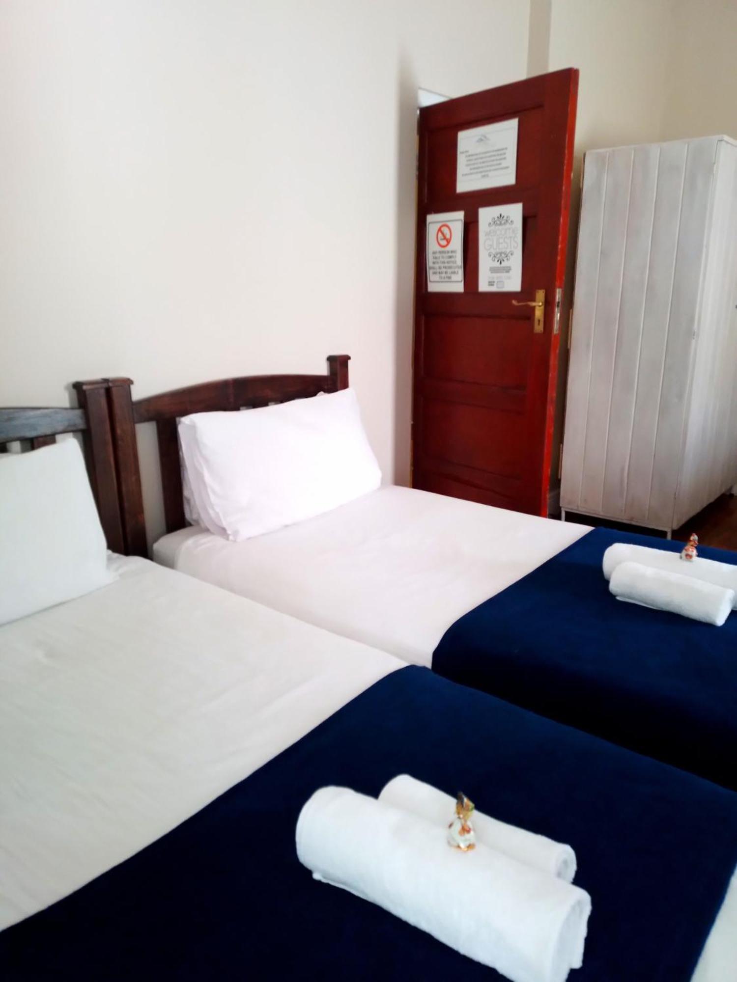 Le Bay Lodge Gordonsbaai Buitenkant foto